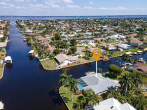 Canal, Pool, Great Canal Views, Bicycles, Sleeps 7 - Edgewater Oasis